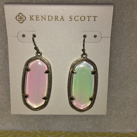 Kendra Scott earrings - Picture 2 of 4